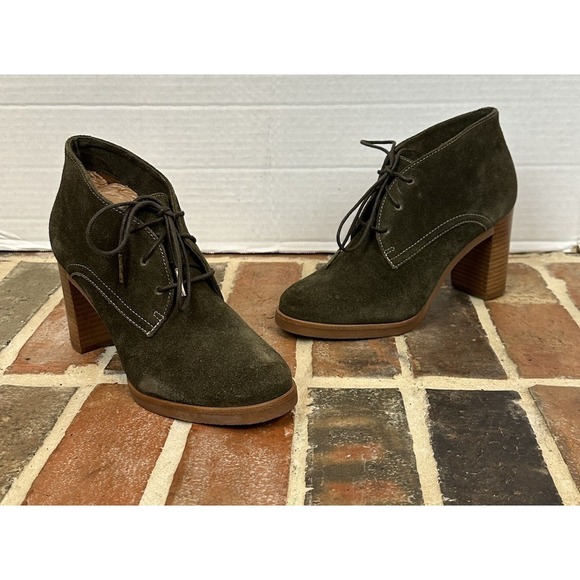 Johnston & Murphy Shoes - Johnston & Murphy Alayna Chukka Suede Heeled Ankle Bootie Forest Green Women's 6
